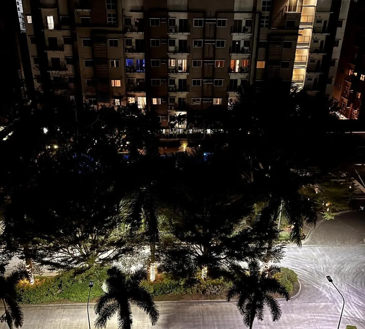 Studio Condo With Wifi And Netflix Davao City 0*,